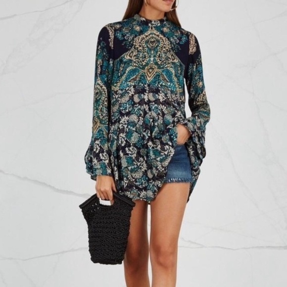 Free People Tops - Free people Lady Luck Printed Bell Sleeve Tunic
